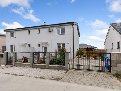Na predaj 5 izbový rodinný dom novostavba v dvojdome v obci Hviezdoslavov