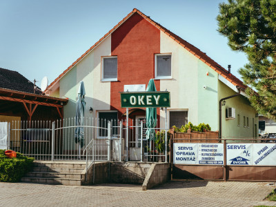 Rodinný dom určený na podnikanie v obci Čáry