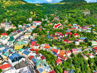Rodinný dom v centre Banská Štiavnica so slnečným pozemkom 700m2