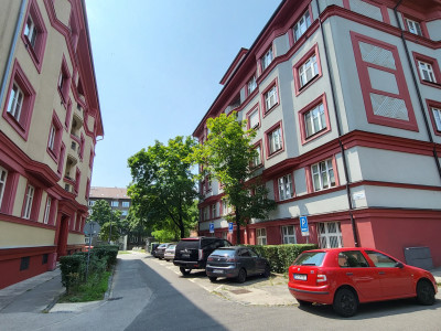 Hľadáme 2-izbový byt, v miestnej časti Nové Mesto (BA III)