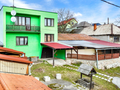 Priestranný rodinný dom pre viacčlennú rodinu v obci Hrušov
