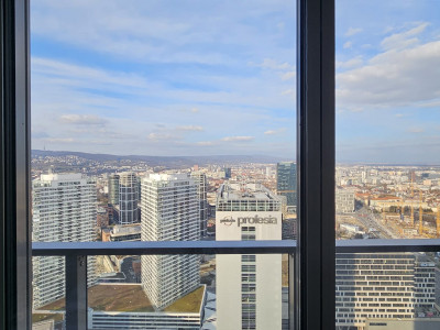 Prenájom - 2 izbový prémiový  byt s výhľadom na panorámu Bratislavy -  Eurovea Tower. TOP PONUKA !