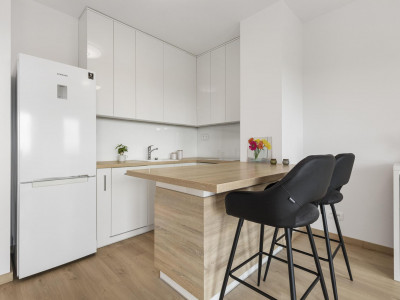 Na predaj štýlový 1,5-izbový byt s veľkou lodžiou, Bratislava – Petržalka, Slnečnice