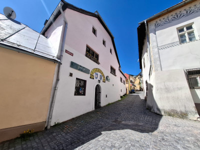 Kultúrna pamiatka - Rodinný dom s úžitkovou plochou 271 m2 v centre Banskej Štiavnice momentálne využívaný ako reštaurácia
