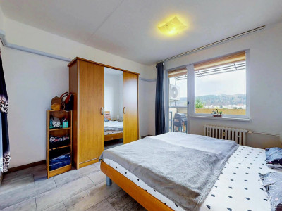 Priestranný 3-izbový byt 76,70 m2 po rekonštrukcii s balkónom, klimatizáciou a krásnym výhľadom Sliač