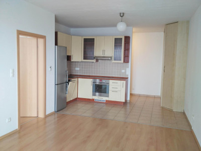 Bosáková - 2IB na prenájom