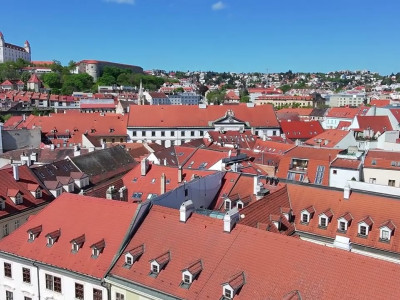 Hľadám 2 izbový byt v BA-Staré Mesto