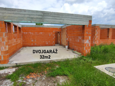 Rodinný dom rozostavaný, len 7km od Nových Zámkov