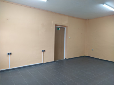 Prenájom viacúčelová miestnosť 24 m2 pre ESHOP, Vajnorská ul., BA III., časť Jurajov dvor.