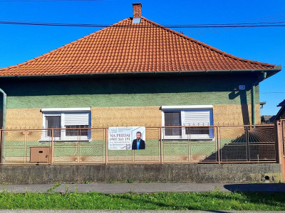 EXKLUZÍVNE: Rodinný dom na poz. 9á, garáž, Trnovec n/Váhom