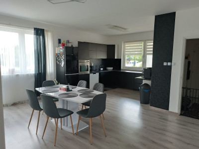 Predaj - rodinný dom 5 izbový s pozemkom 1483 m2 - Dunakiliti Maďarsko