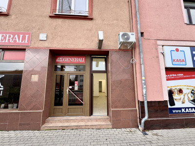 PRIESTOR NA PODNIKANIE V CENTRE / NA FREKVENTOVANEJ ULICI