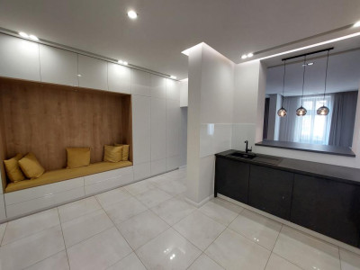 Staré Mesto - veľkometrážny reprezentatívny byt 167 m2, ul. Cintorínska