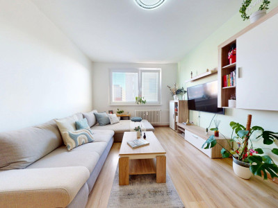 KOMPLETNE ZREKONŠTRUOVANÝ A ZARIADENÝ 2I BYT S PIVNICOU