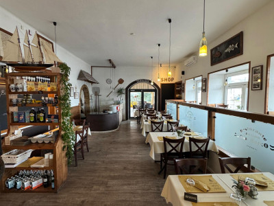 Prenájom/odstúpenie  plne vybavenej gastro prevádzky - Dunajská Lužná.