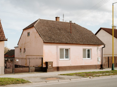 3i rodinný dom po čiastočnej rekonštrukcii v meste Šaštín-Stráže