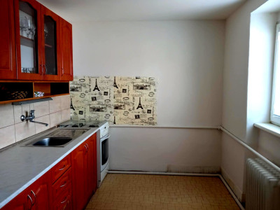 Na Prenájom: 2izbový byt v centre mesta Nové Zámky