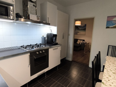 Predáme 3 izbový byt so šatníkom, komorou a balkónom, sídlisko Prednádražie, Nové Zámky