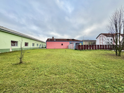 Prenájom pozemku so širokým využitím priamo pri hlavnej ceste v Holíči