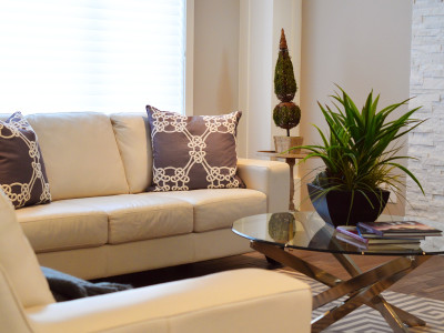 HĽADÁM PRE OVERENÚ KLIENTKU –1-2 izbový byt v okrese Senec