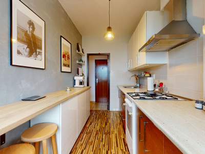 Zrekonštruovaný 3 IB - Zrkadlový háj, Petržalka