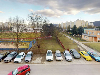 HĽADÁM 2-IZBOVÝ BYT  – PLATBA V HOTOVOSTI!