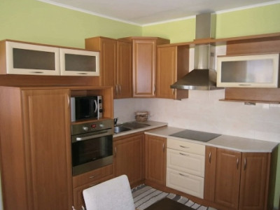 Na predaj svetlý 2-izbový byt v Senici – Hviezdoslavova ulica