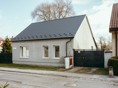 Kompletne zrekonštruovaný 4i rodinný dom v meste Šaštín-Stráže