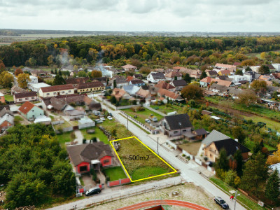 Stavebný pozemok v obci Čáry na Záhorí v tichej ulici