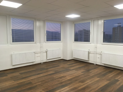 LEN: 619.-€ mesiac! Prenájom uzavretý celok 44 m2 s dvoma kanceláriami,  ul. Polianky, BA IV., Dúbravka.