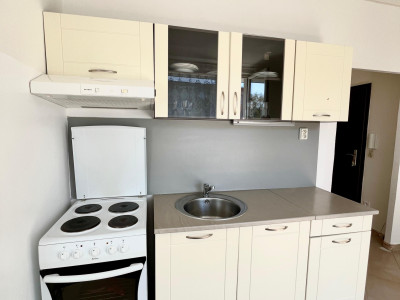 NA PRENÁJOM ZARIADENÝ 1i BYT V MESTE SKALICA