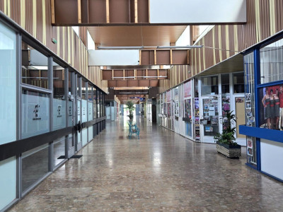 Obchodný priestor na prenájom – 18 m², Ovsištské námestie, Bratislava V – Petržalka