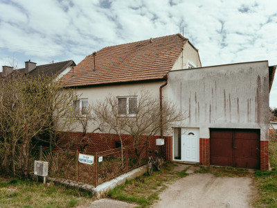 10 izbový rodinný dom v okrajovej časti obce Brodské