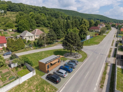 Komerčný pozemok v srdci Smoleníc – priamo na hlavnom ťahu