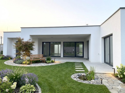 NOVOSTAVBA, moderný 4-izbový bungalov, Veľké Blahovo