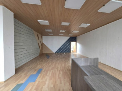 Prenájom - Obchodný priestor 75 m2 - Petržalka Bratislava V