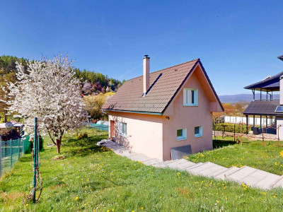 Čarovná murovaná chata s krásnym výhľadom a veľkým slnečným pozemkom – Ladomerská Vieska na predaj