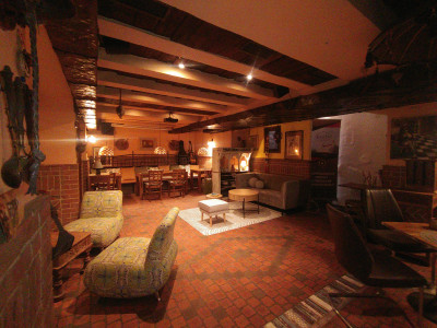Privátny Lounge! Prenájom viacúčelový priestor 80 m2 s kuchyňou/ WC/ sprchou a parkovaním, BA I., Staré Mesto.