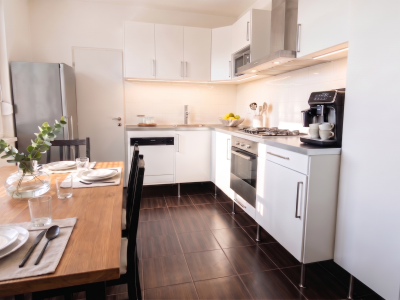 TOP ponuka + znížená cena: Predáme 3 izbový byt so šatníkom, komorou a balkónom, sídlisko Prednádražie, Nové Zámky