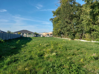 Veľkorysý stavebný pozemok 1 116 m2, všetky inžinierske siete