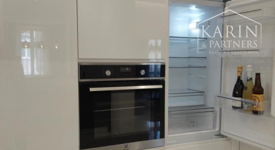 Staré Mesto - veľkometrážny reprezentatívny byt 167 m2, ul. Cintorínska