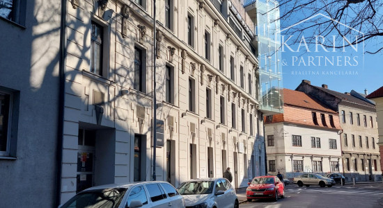 Staré Mesto - veľkometrážny reprezentatívny byt 167 m2, ul. Cintorínska