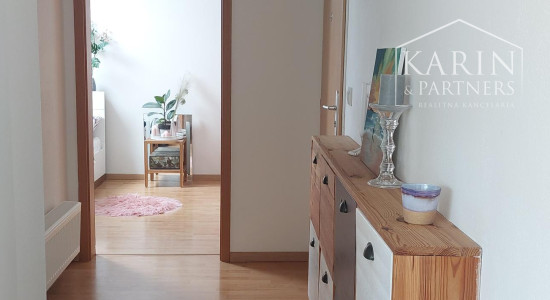 2 izbový  zariadený byt vo Svätom Jure len 14 km od Bratislavy