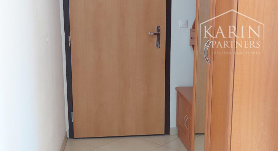 Vajnory - 3 izbový byt s loggiou, pivnicou  a parkovaním