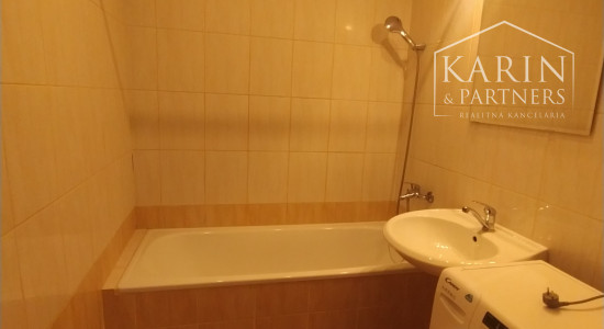 Predaj garsónka! 33,54 m2 s loggiou, ul. Jána Jonáša, Devínska Nová Ves, BA IV.