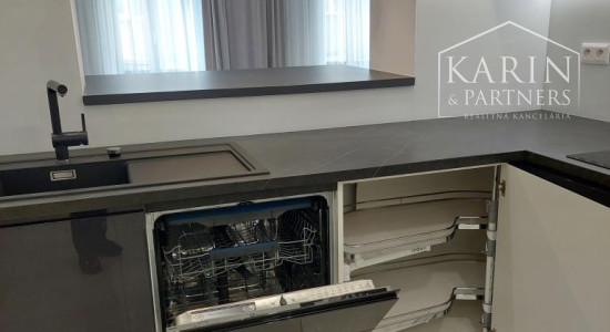 Staré Mesto - veľkometrážny reprezentatívny byt 167 m2, ul. Cintorínska