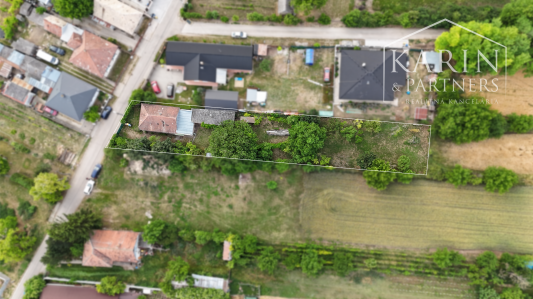 2i tehlový dom s vínnou pivnicou a pozemkom 1250 m²
