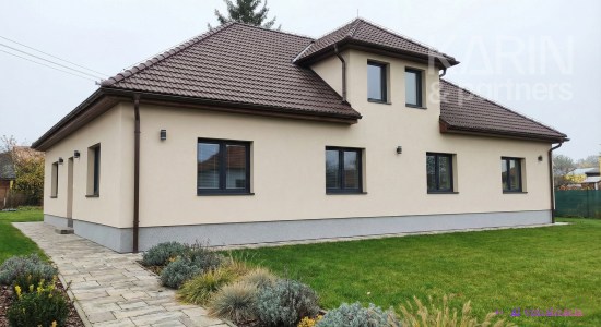 EXKLUZÍVNE: Rodinný dom s dvoma bytovými jednotkami, Zemné