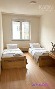 PRENÁJOM - Priestranný 4-izbový byt s panoramatickým výhľadom v centre Hainburgu