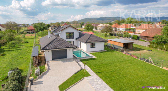 Luxusný 6i dom s bazénom a zapusteným sedením